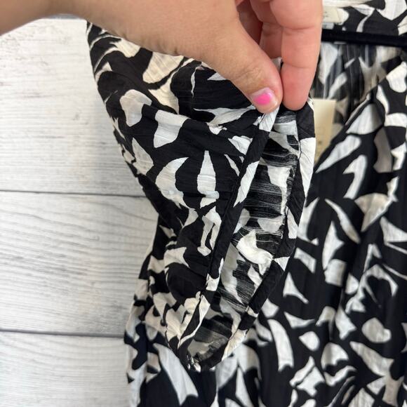 A New Day Plus Size White & Black Floral Puff Sleeve Blouse Size 1X - Picture 6 of 8